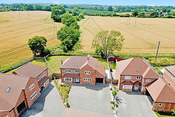 4 Bedroom Detached House For Sale In Sychem Lane, Tonbridge, TN12