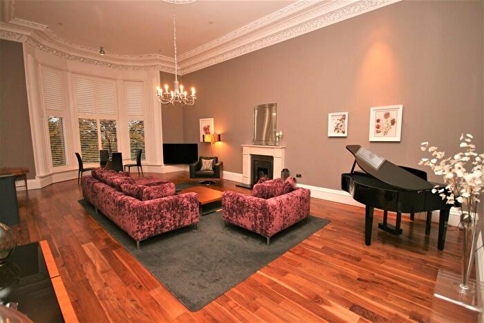 2 Bedroom Apartment To Rent In Park Gardens, Spectacular Bedroom Apartment, Park District, Glasgow - Available //, G3