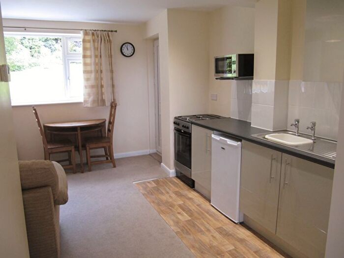 1 Bedroom Flat To Rent In Squirrel Rise, Marlow, SL7