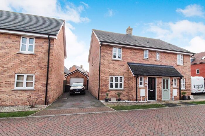 3 Bedroom Semi-Detached House To Rent In Rope Leys, Shortstown, Bedford, MK42