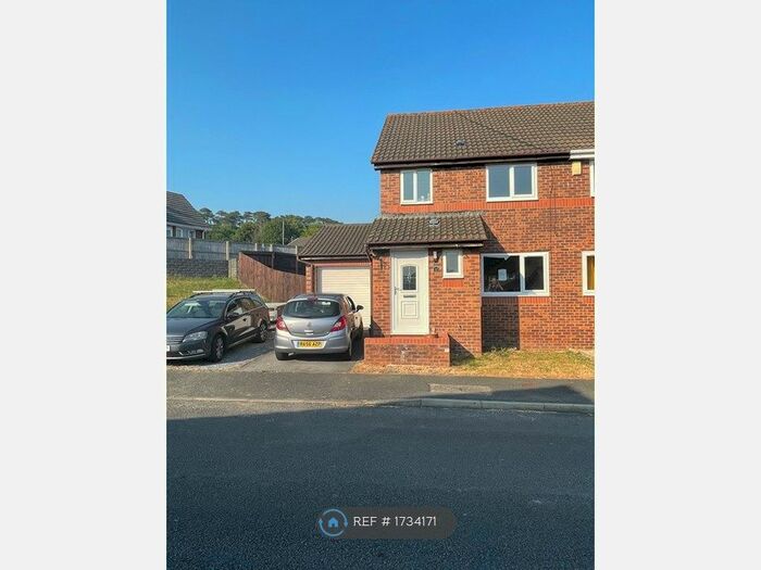 3 Bedroom Semi-Detached House To Rent In Dol Helyg, Pembrey, Burry Port, SA16