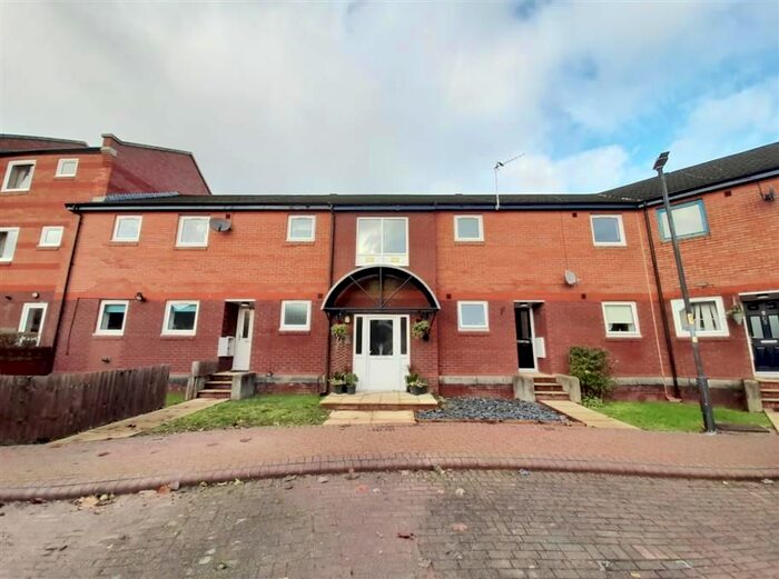 2 Bedroom Flat To Rent In Princes Reach, Ashton-On-Ribble, Preston PR2