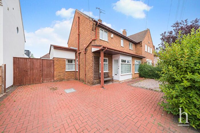 3 Bedroom Semi-Detached House For Sale In Cleveley Road, Wirral, CH47