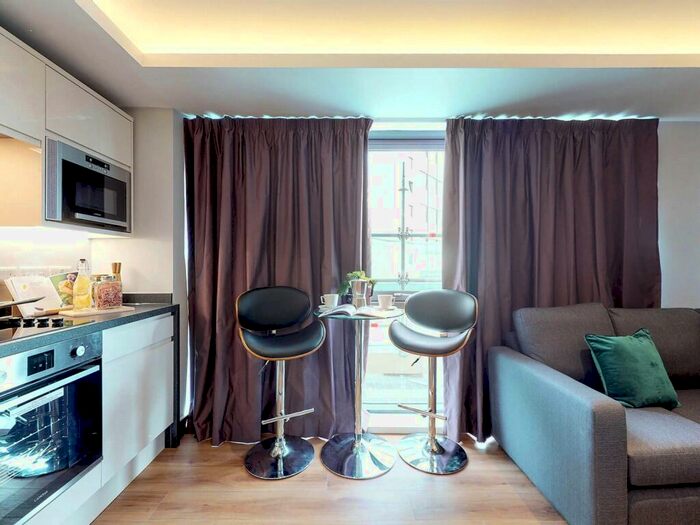 Apartment To Rent In Apt, Oasis Residence #, LS2