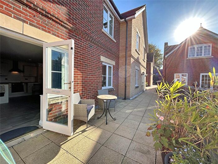 1 Bedroom Apartment For Sale In Mill House, Chantry Court, BA13