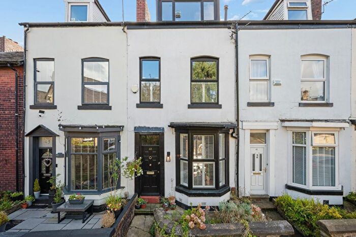 3 Bedroom Terraced House For Sale In Ollerton Terrace, Bolton, BL1