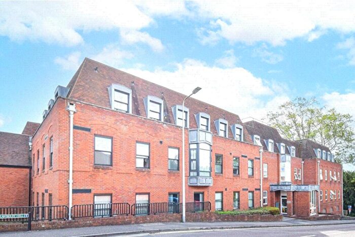 1 Bedroom Apartment To Rent In Strawberry Hill, Newbury, Berkshire, RG14
