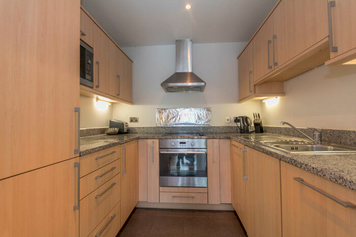 3 Bedroom Apartment To Rent In Western Gateway, London, E16