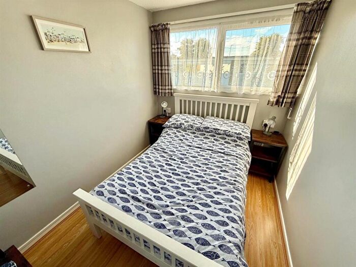 2 Bedroom Chalet For Sale In Beach Road, Hemsby, NR29