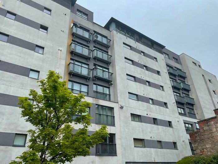 2 Bedroom Flat To Rent In Bell Street Glasgow, G4