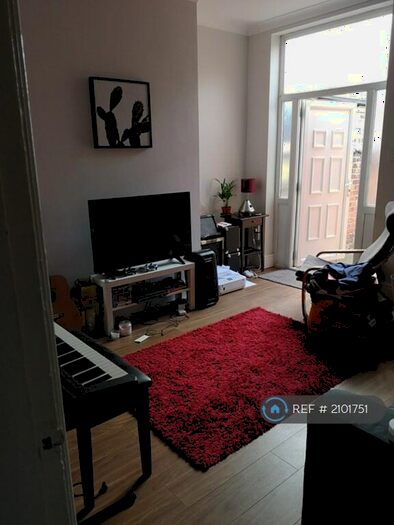 3 Bedroom Terraced House To Rent In Ventnor Street, Salford, M6