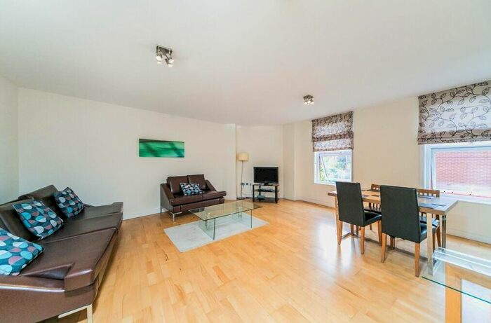 2 Bedroom Apartment To Rent In London Street, Reading, RG1