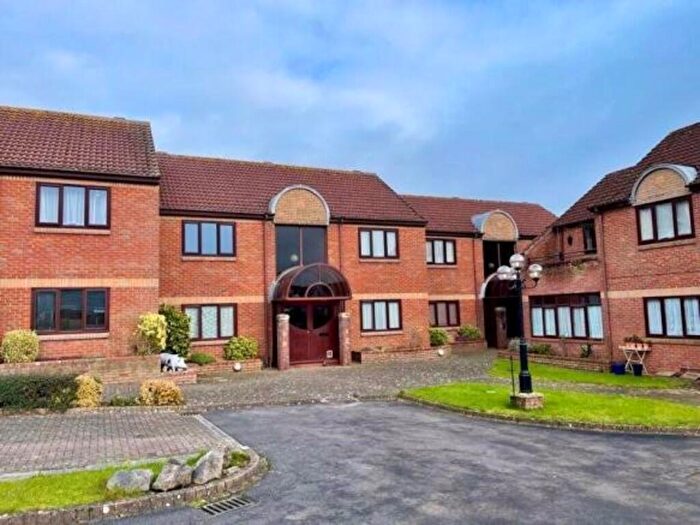 1 Bedroom Flat To Rent In Bush Court, Alveston, BS35