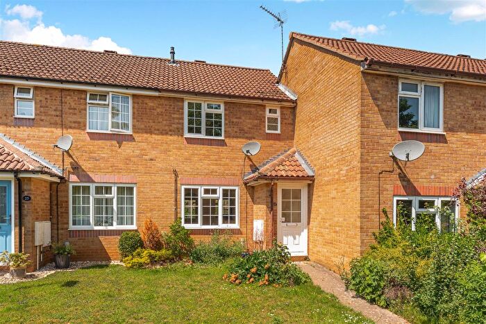 2 Bedroom Terraced House For Sale In Hereford Way, Banbury, OX16
