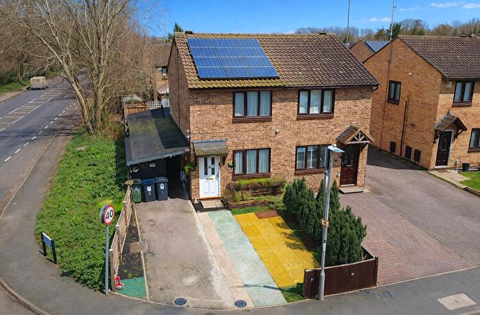 2 Bedroom Semi Detached House For Sale In Half Moon Meadow, Hunters Oak, Hemel Hempstead, HP2