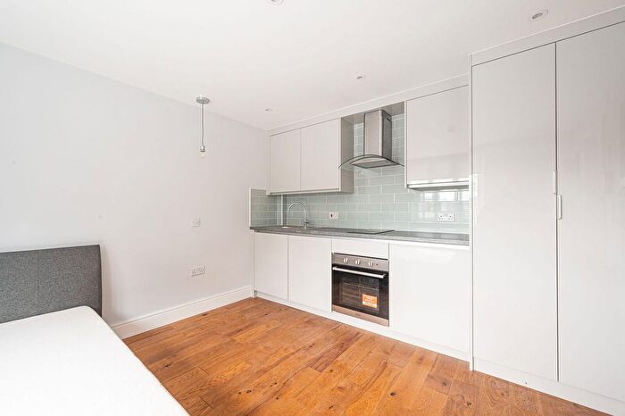Studio To Rent In Oldfield Lane North, Greenford, UB6