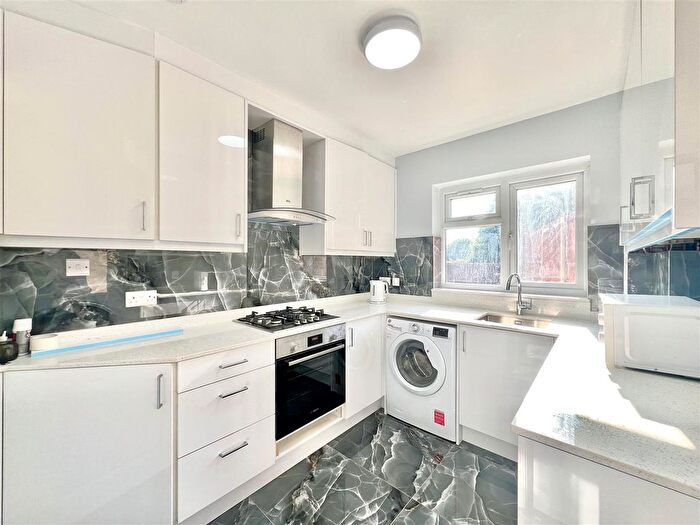 3 Bedroom Semi-Detached House To Rent In Blossom Way, West Drayton, UB7