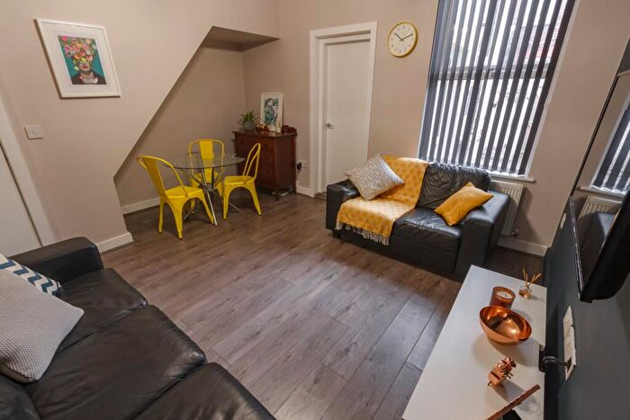 4 Bedroom Terraced House To Rent In Halsbury Road, L6