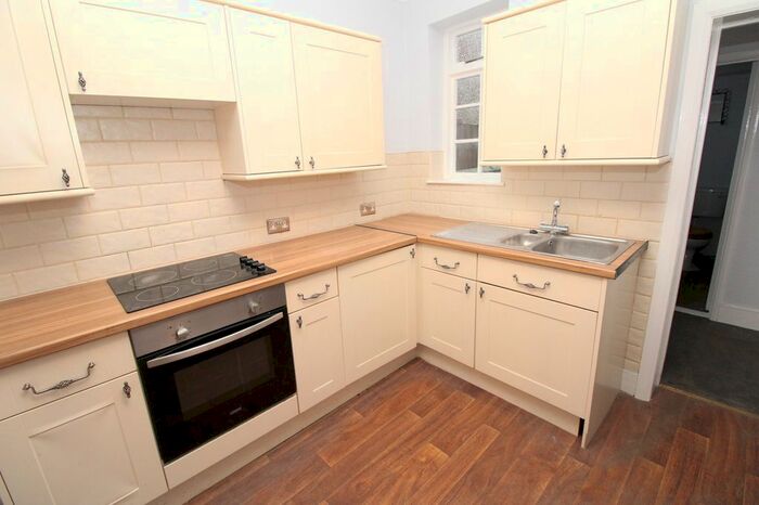 3 Bedroom Terraced House To Rent In Castle Street, Swanscombe, DA10
