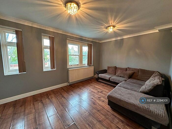 2 Bedroom Flat To Rent In Sydenham Road, London, SE26