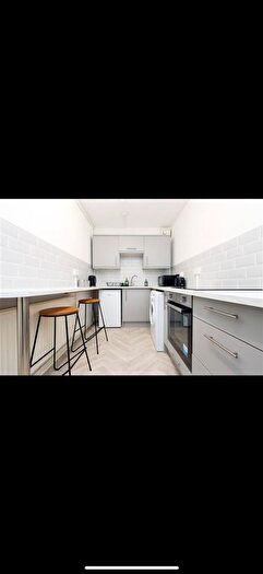 1 Bedroom Flat For Sale In Vincent Street, Sandfields, Swansea, SA1