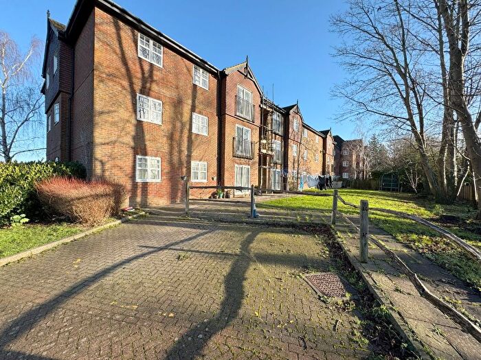 2 Bedroom Flat To Rent In Leicester Court, Newbury Road, Crawley, RH10