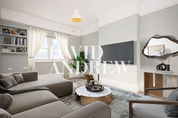 1 Bedroom Flat To Rent In Finsbury Park Road, N4