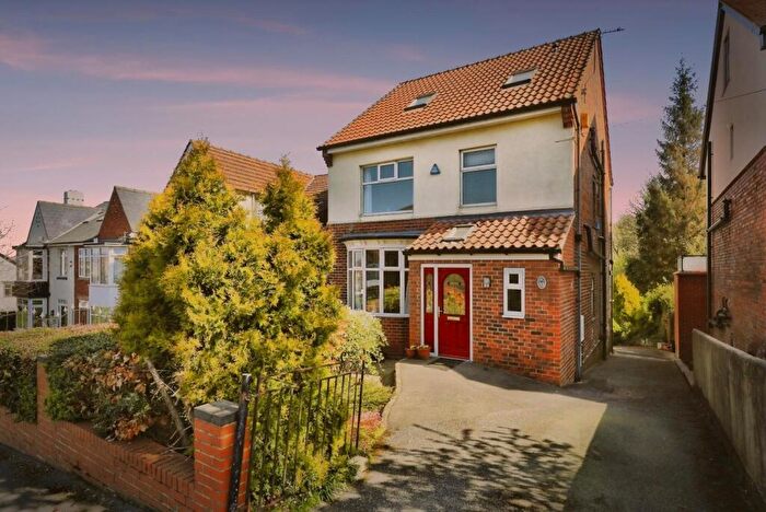 4 Bedroom Detached House For Sale In Meadow Head, Meadowhead, Sheffield, S8