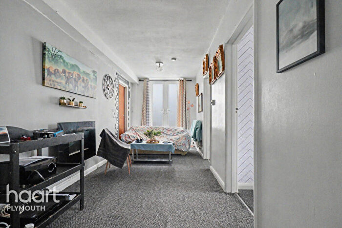 2 Bedroom Bungalow To Rent In Budshead Road, Plymouth, PL5