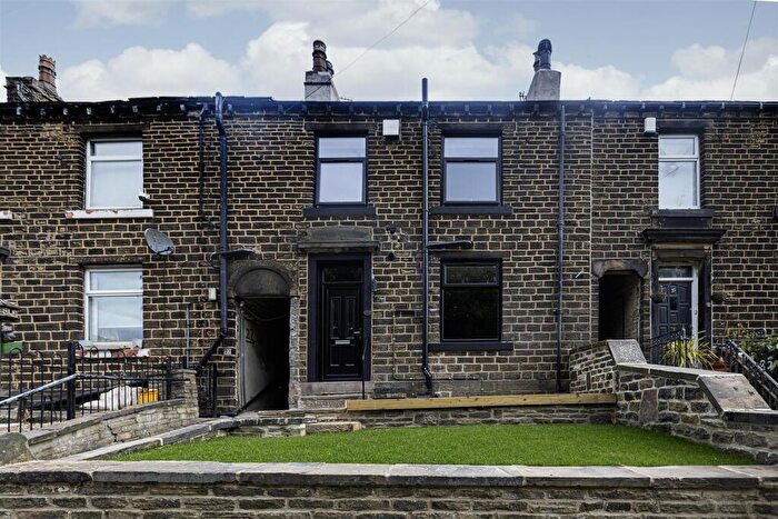 2 Bedroom Terraced House For Sale In Burfitts Road, Oakes, Huddersfield, HD3