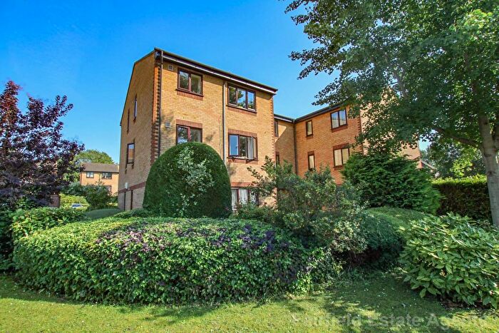 1 Bedroom Studio To Rent In Sandown Road, Watford, WD24