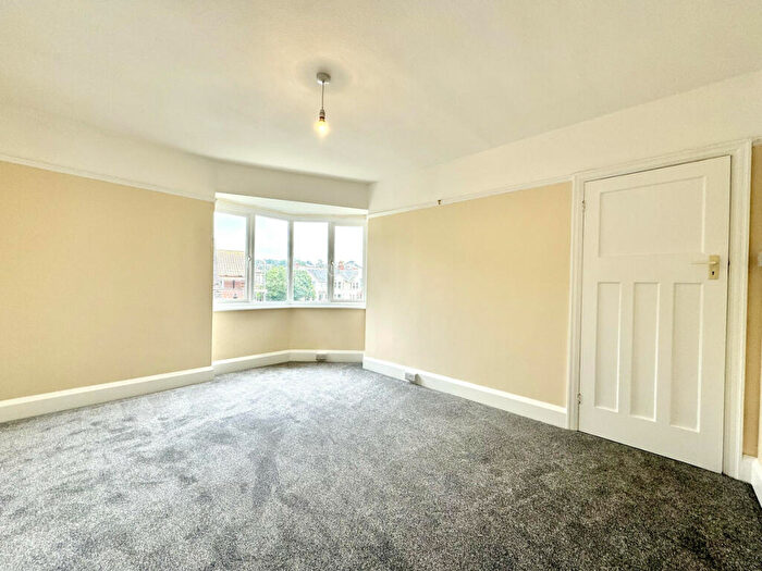 1 Bedroom Flat To Rent In Connaught Road, Sidmouth, EX10