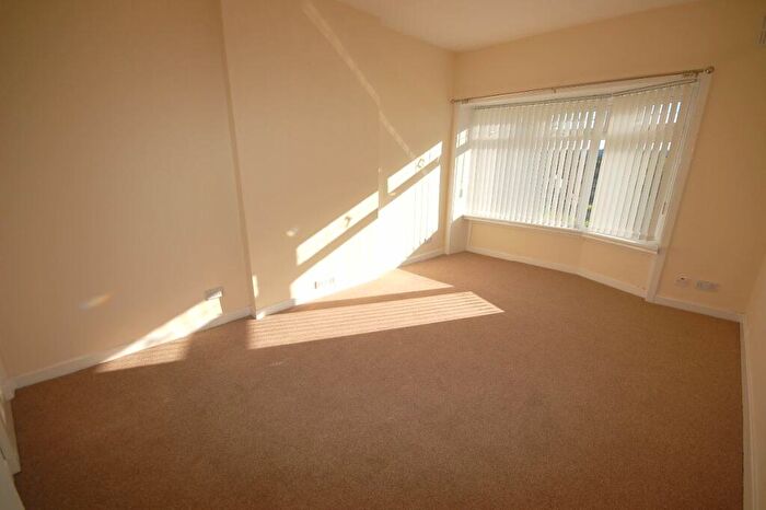 2 Bedroom Flat To Rent In Gladsmuir Road, Hillington, G52
