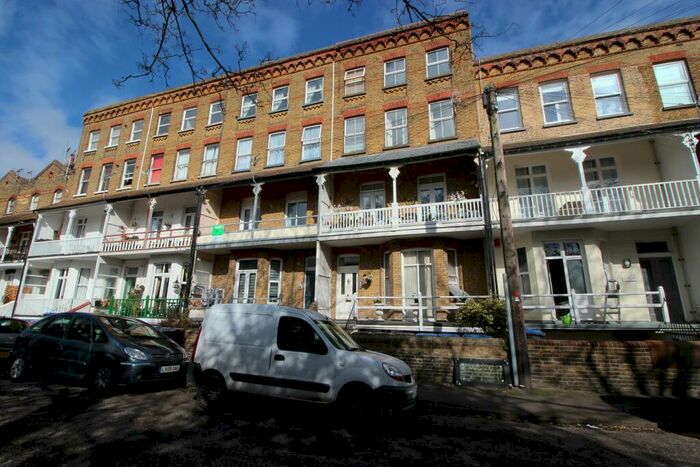 1 Bedroom Flat To Rent In Adrian Square, Westgate, CT8