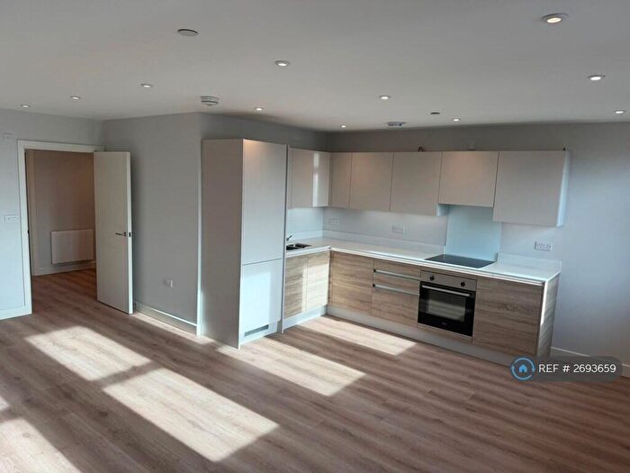 2 Bedroom Flat To Rent In Richmond House, Bournemouth, BH2
