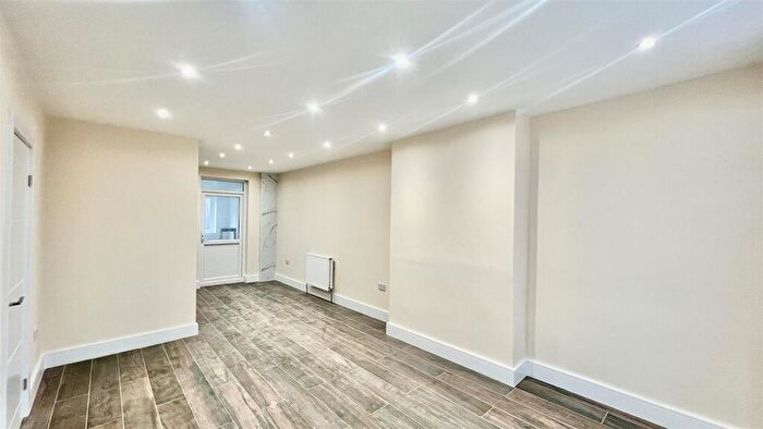 3 Bedroom Terraced House To Rent In Lawn Close, Ruislip, HA4