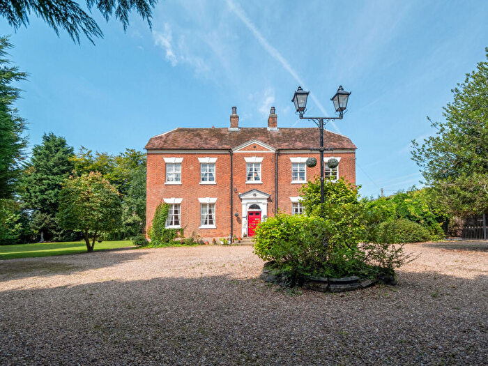 6 Bedroom Detached House For Sale In Burbage, Hinckley, Leicestershire, LE10