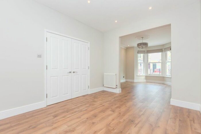 4 Bedroom Property To Rent In Rosaville Road, London, SW6