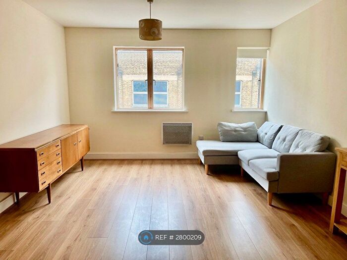 1 Bedroom Flat To Rent In Pipers House, London, SE10