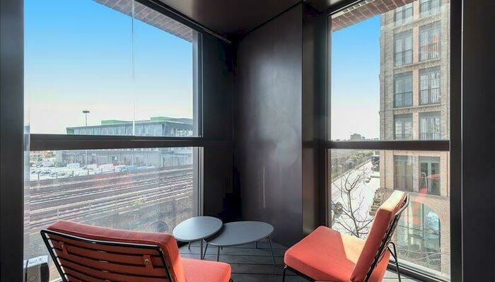 2 Bedroom Flat To Rent In Charles Clowes Walk, SW11