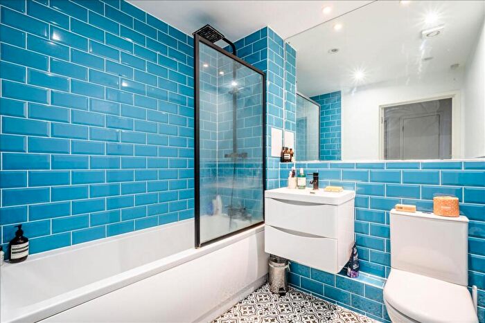 1 Bedroom Apartment For Sale In Mare Street, London Fields, E8 - Photo 8