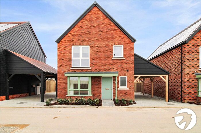 4 Bedroom Detached House To Rent In Ragstone Avenue, Alkerden, Ebbsfleet Valley, Swanscombe, DA10