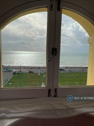 2 Bedroom Flat To Rent In Brunswick Terrace, Hove, BN3