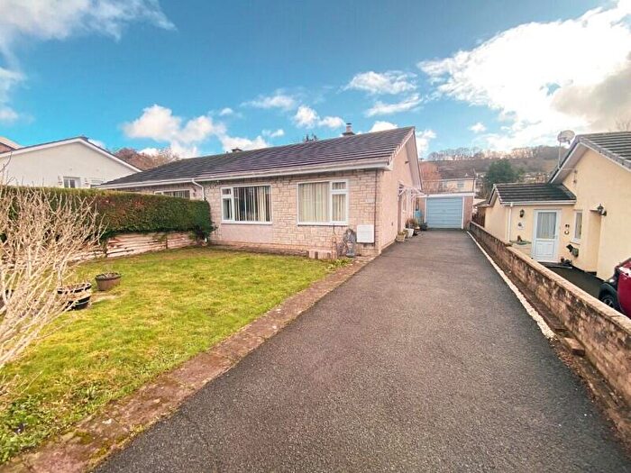 Semi-Detached Bungalow For Sale In Darren View, Crickhowell, Powys., NP8