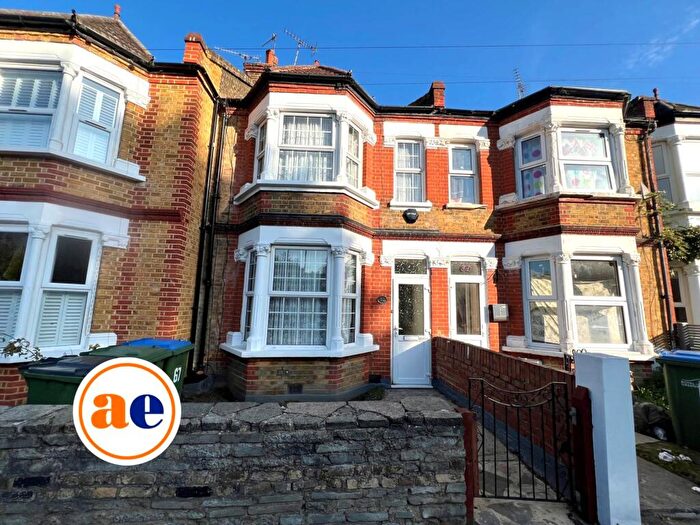 3 Bedroom House For Sale In Abbey Wood Road, London ** Video & D Floorplan Available **, SE2