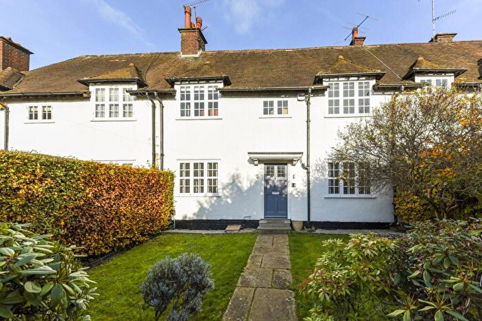 4 Bedroom Terraced House For Sale In Temple Fortune Lane, Hampstead Garden Suburb, NW11