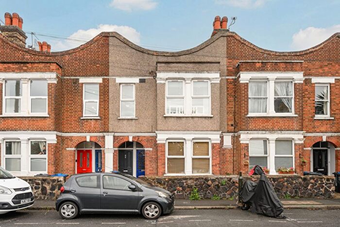 2 Bedroom Maisonette For Sale In Abbey Road, London, SW19