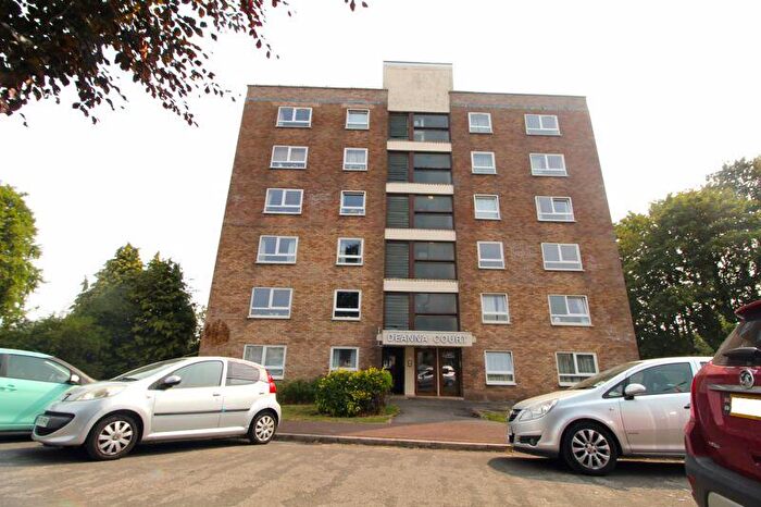 1 Bedroom Apartment For Sale In Deanna Court, Downend, BS16