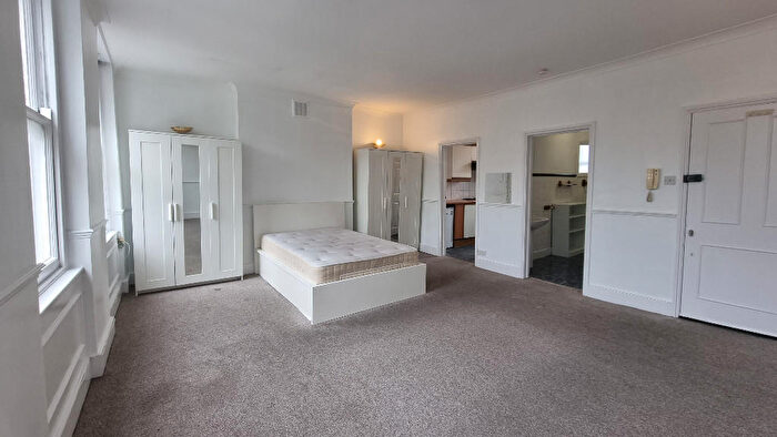 Studio To Rent In Great Eastern Street, London, EC2A