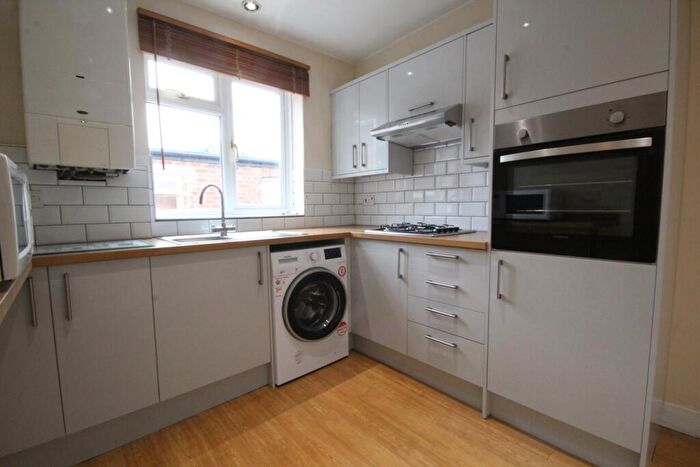 2 Bedroom Apartment To Rent In Bear Road, Brighton, BN2